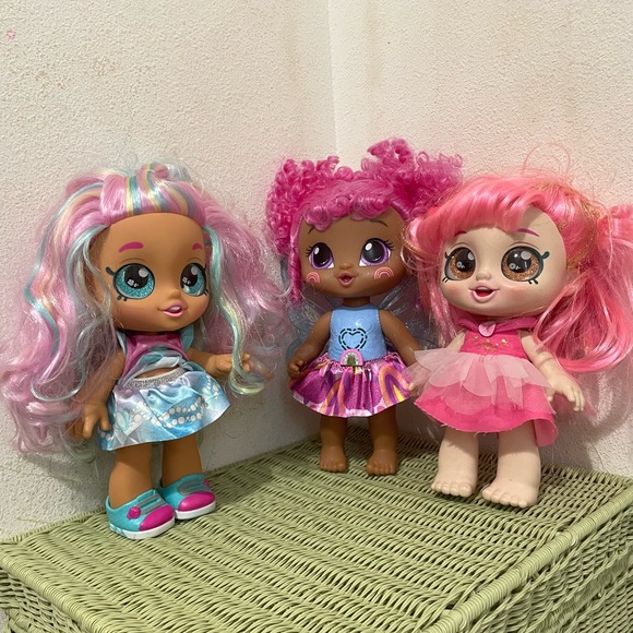 Charming Doll Trio with Pink and Purple Hair - Picture 4 of 10